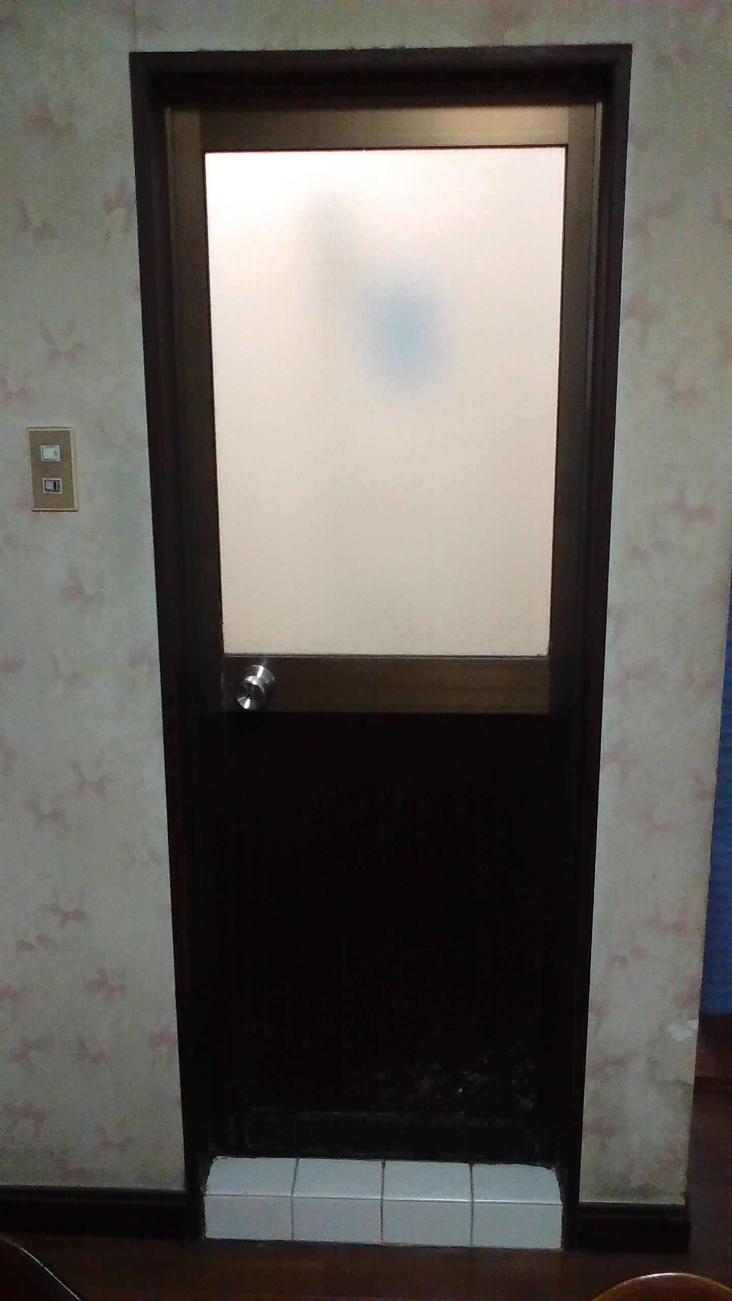 施工前　浴室ドア　